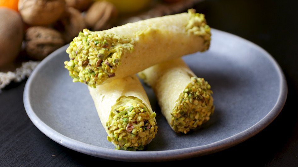 Cannoli salati con crema di piselli al Bella Lodi
