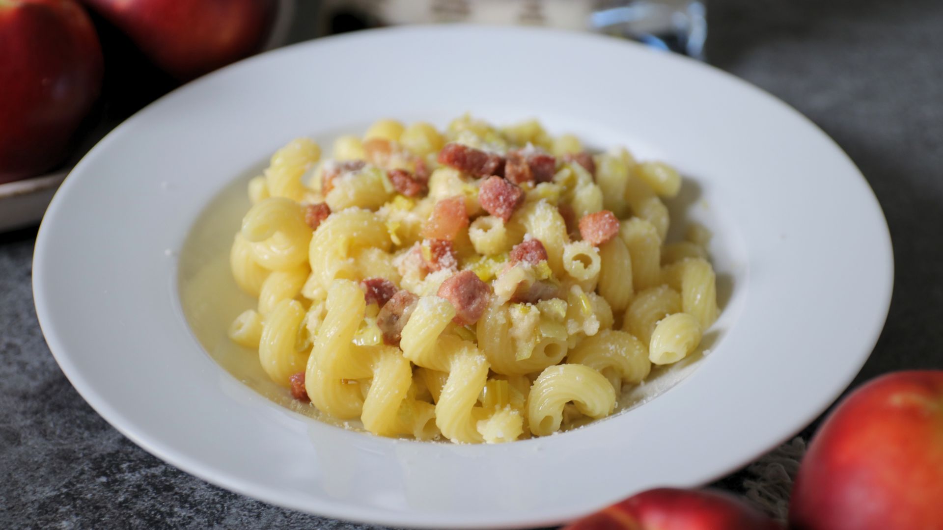 Cavatappi al sugo di porri e pancetta al Bella Lodi