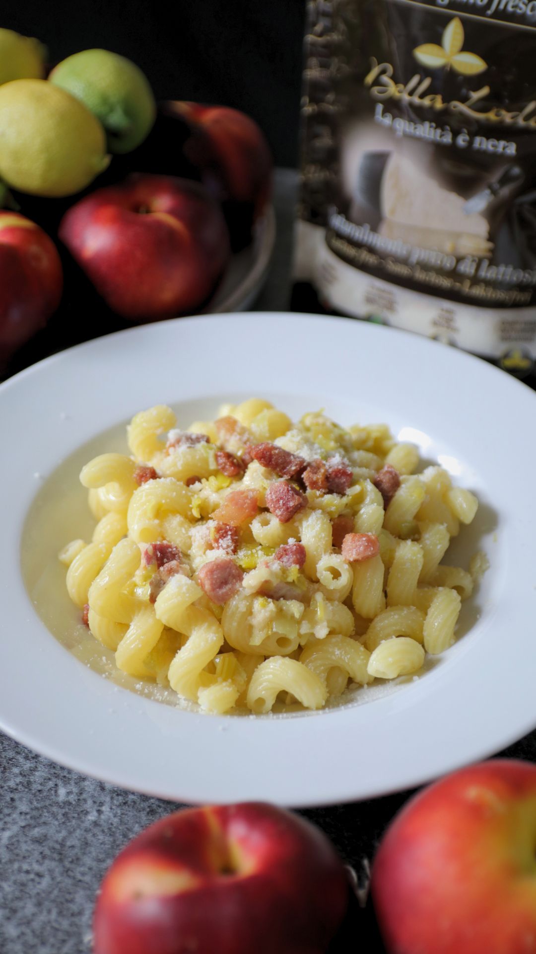 Cavatappi al sugo di porri e pancetta al Bella Lodi